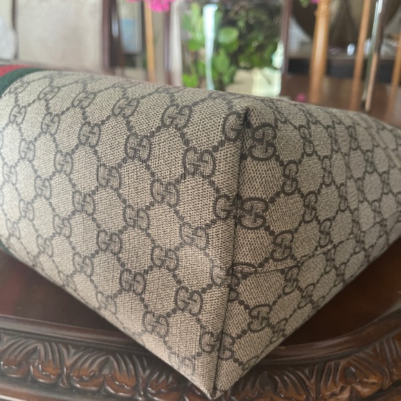 Excellent condition! Used two times only with dust bag - Picture 6 of 6